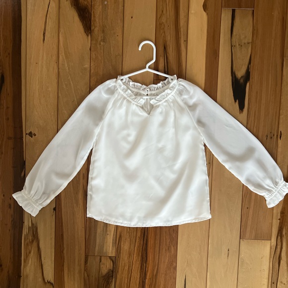 GAP. Size Small girls. Ivory sheer sleeved blouse. - Picture 2 of 12